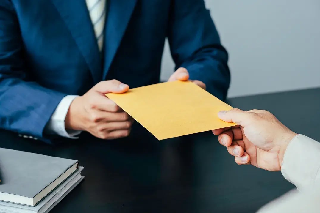 Does my employer only have 10 days to provide the W-2C?