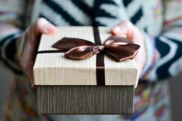 Gifts to Employees – Are They Taxable Benefits? – Pinnacle Accountants &  Advisors